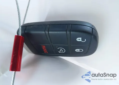 2021 Jeep Renegade Jeepster Fwd z USA, uszkodzony, nr VIN ZACNJCAB8MPM38413